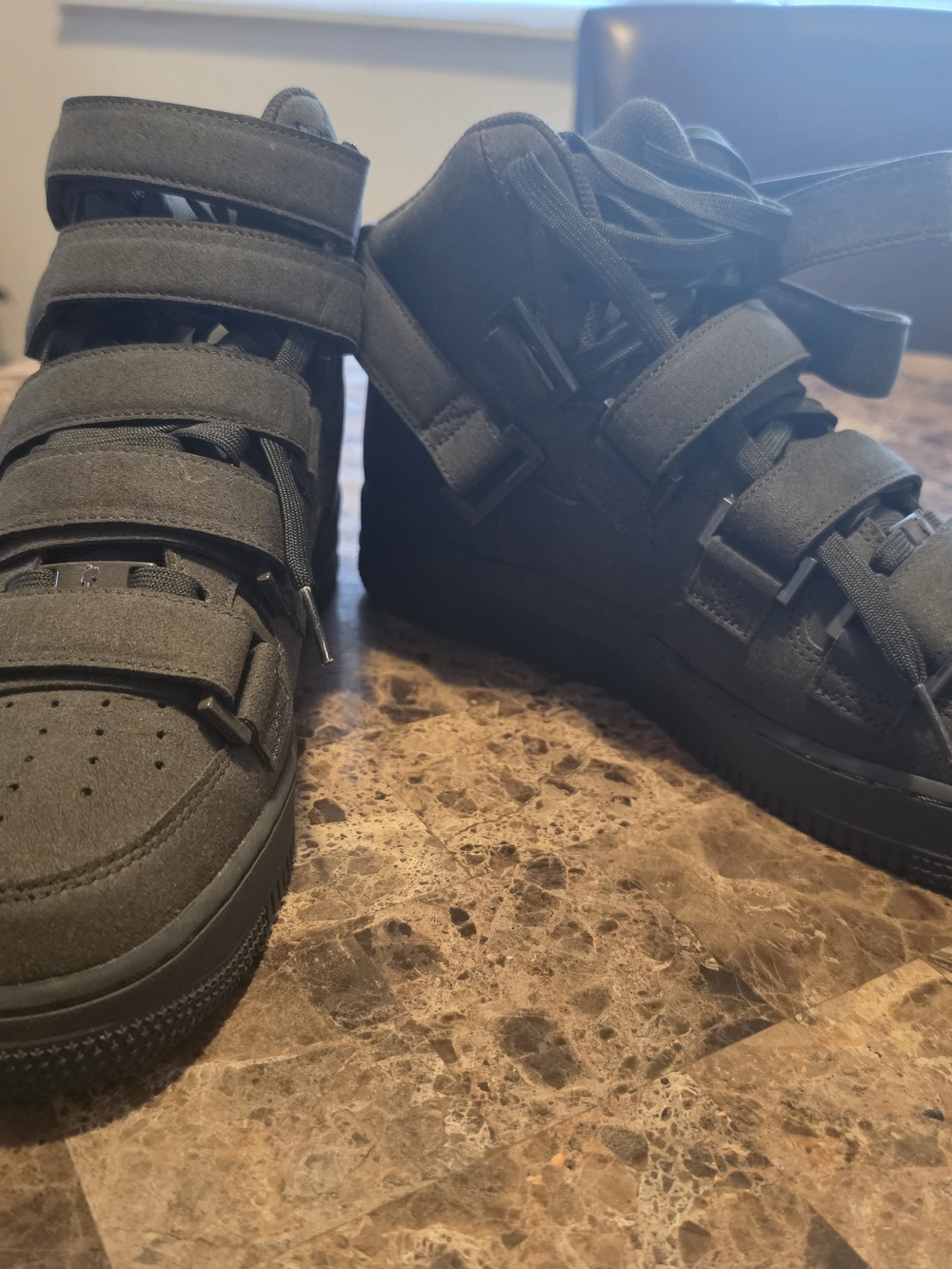 Nike Men's Black High-Top Velcro Strap Sneakers